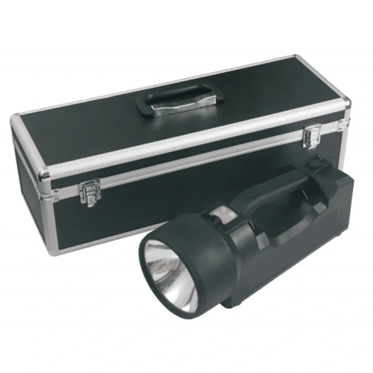 Yintoni omawuyithathele ingqalelo xa usebenzisa i-Portable Xenon Searchlight
